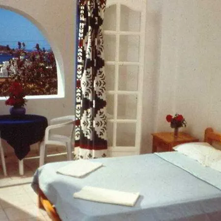 Marcos Hotel Mylopotas